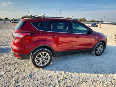 Trzecie zdjęcie samochodu z tyłu: 2018 FORD ESCAPE SE VIN:1FMCU9GD2JUA77621 - miniatura