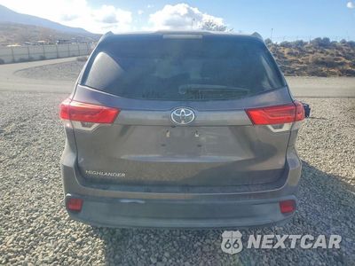 Zdjęcie 6 z 14 samochodu: 2019 TOYOTA HIGHLANDER LE VIN:5TDZZRFH3KS304194 - miniatura