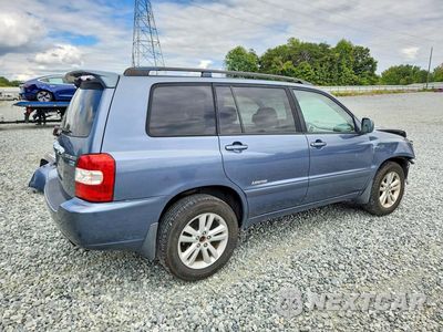Trzecie zdjęcie samochodu z tyłu: 2006 TOYOTA HIGHLANDER HYBRID VIN:JTEEW21A960033199 - miniatura