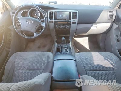 Zdjęcie 8 z 13 samochodu: 2006 TOYOTA 4RUNNER SR5 VIN:JTEZU14R060071522 - miniatura