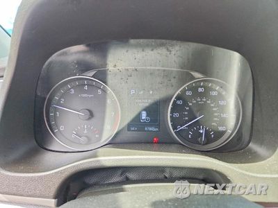 Zdjęcie 9 z 12 samochodu: 2018 HYUNDAI ELANTRA VALUE EDITION VIN:5NPD84LF9JH258930 - miniatura