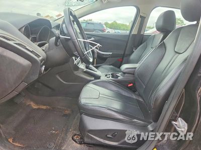 Zdjęcie 7 z 12 samochodu: 2014 FORD FOCUS SE VIN:1FADP3F20EL293188 - miniatura
