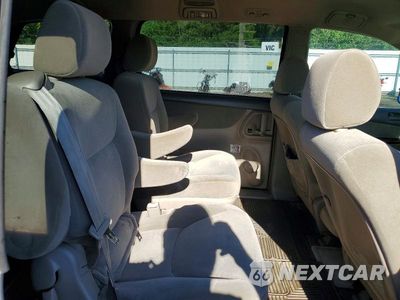 Zdjęcie 11 z 13 samochodu: 2005 TOYOTA SIENNA LE 7 PASSENGER VIN:5TDZA23C05S384999 - miniatura