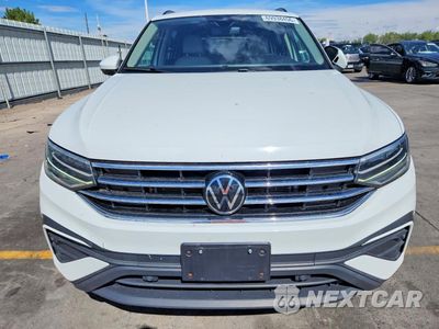 Piąte zdjęcie samochodu w środku: 2024 VOLKSWAGEN TIGUAN S VIN:3VVFB7AX5RM053166 - miniatura
