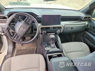 Zdjęcie 8 z 12 samochodu: 2025 TOYOTA TACOMA SR5 VIN:3TMLB5JN9SM132527 - miniatura