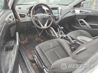 Zdjęcie 8 z 12 samochodu: 2013 HYUNDAI VELOSTER BASE VIN:KMHTC6AD3DU106218 - miniatura