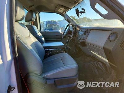 Zdjęcie 10 z 12 samochodu: 2015 FORD E150 E150 - BUCKET TRUCK VIN:1FDUF4HY9FEA16996 - miniatura