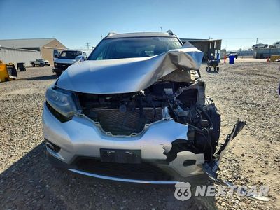 Piąte zdjęcie samochodu w środku: 2015 NISSAN ROGUE SL VIN:5N1AT2MV9FC808752 - miniatura