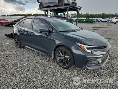 Czwarte zdjęcie samochodu z boku: 2026 TOYOTA COROLLA SE VIN:5YFS4MCEXTP267815 - miniatura