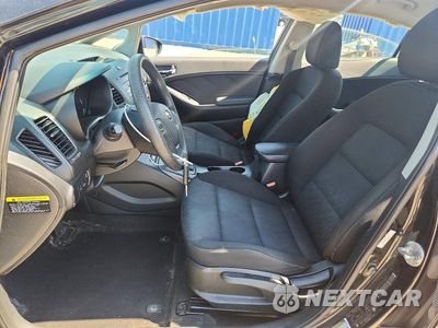 Zdjęcie 7 z 12 samochodu: 2016 KIA FORTE LX VIN:KNAFK4A69G5503311 - miniatura