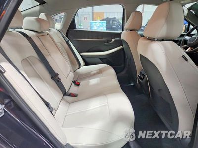 Zdjęcie 10 z 12 samochodu: 2025 HYUNDAI SONATA HYBRID SEL VIN:KMHL34JJ6SA130196 - miniatura