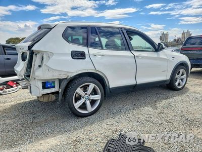 Trzecie zdjęcie samochodu z tyłu: 2017 BMW X3 SDRIVE28I VIN:5UXWZ7C34H0V86520 - miniatura