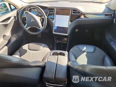 Zdjęcie 8 z 12 samochodu: 2015 TESLA MODEL S 70D VIN:5YJSA1S26FF084295 - miniatura