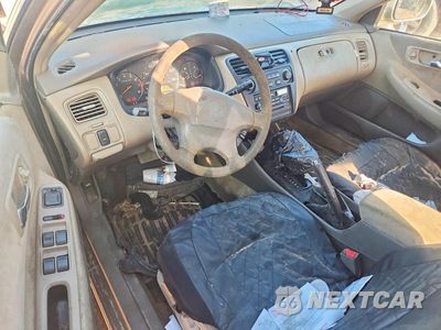 Zdjęcie 8 z 12 samochodu: 2000 HONDA ACCORD VIN:1HGCG5647YA144829 - miniatura