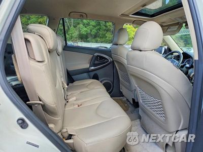 Zdjęcie 11 z 13 samochodu: 2008 TOYOTA RAV4 LIMITED VIN:JTMZD31V585079462 - miniatura