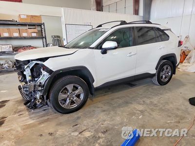 2024 TOYOTA RAV4 XLE 2T3P1RFV3RW438880 - główne zdjęcie licytacji z USA - miniatura