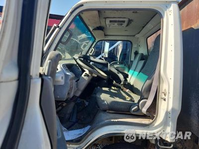 Zdjęcie 7 z 13 samochodu: 1998 GMC 4000 W4S042 VIN:J8DB4B1K3W7001716 - miniatura