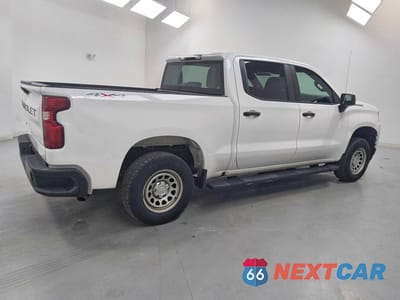 Trzecie zdjęcie samochodu z tyłu: 2020 CHEVROLET SILVERADO K1500 VIN:1GCUYAEF3LZ193211 - miniatura