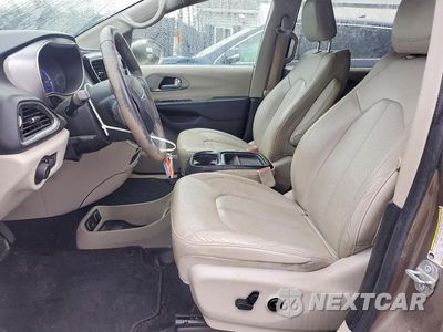 Zdjęcie 7 z 13 samochodu: 2018 CHRYSLER PACIFICA HYBRID TOURING L VIN:2C4RC1L70JR183629 - miniatura