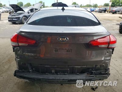 Zdjęcie 6 z 13 samochodu: 2018 KIA FORTE LX VIN:3KPFK4A71JE164616 - miniatura