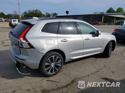 Trzecie zdjęcie samochodu z tyłu: 2022 VOLVO XC60 B5 MOMENTUM VIN:YV4L12RK6N1915685 - miniatura
