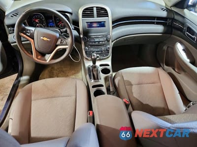 Zdjęcie 8 z 12 samochodu: 2014 CHEVROLET MALIBU LS VIN:1G11A5SL7EF290949 - miniatura