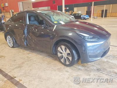 Czwarte zdjęcie samochodu z boku: 2024 TESLA MODEL Y VIN:7SAYGDED0RF003208 - miniatura