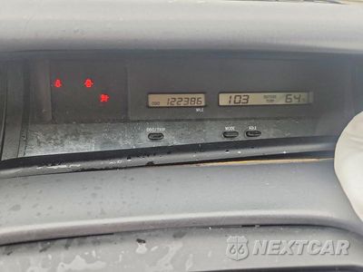 Zdjęcie 9 z 12 samochodu: 2002 TOYOTA AVALON XL VIN:4T1BF28B62U258989 - miniatura