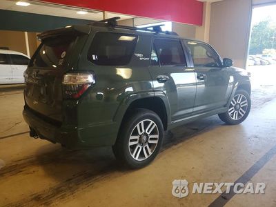 Trzecie zdjęcie samochodu z tyłu: 2022 TOYOTA 4RUNNER TRD SPORT VIN:JTESU5JR0N5981119 - miniatura