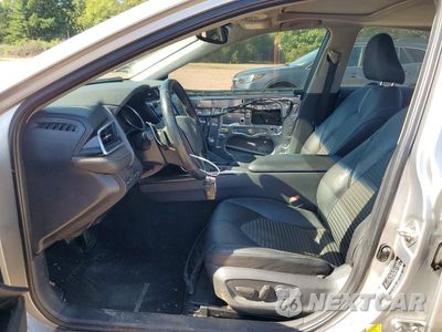 Zdjęcie 7 z 13 samochodu: 2018 TOYOTA CAMRY SE VIN:4T1B11HK2JU060580 - miniatura