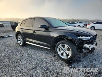 Czwarte zdjęcie samochodu z boku: 2018 AUDI Q5 PREMIUM VIN:WA1ANAFYXJ2001097 - miniatura