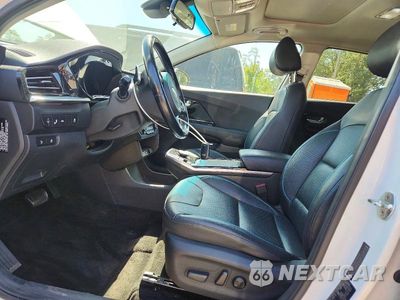 Zdjęcie 7 z 13 samochodu: 2020 KIA NIRO EX PREMIUM VIN:KNDCE3LG3L5035213 - miniatura