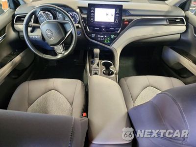 Zdjęcie 8 z 13 samochodu: 2022 TOYOTA CAMRY LE VIN:4T1C31AK6NU590582 - miniatura
