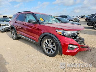Czwarte zdjęcie samochodu z boku: 2022 FORD EXPLORER XLT VIN:1FMSK7DH5NGA35283 - miniatura