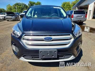 Piąte zdjęcie samochodu w środku: 2019 FORD ESCAPE SE VIN:1FMCU9GDXKUA28071 - miniatura