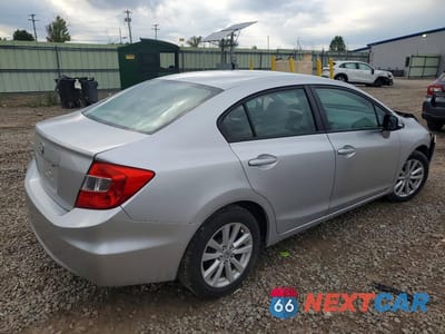 Trzecie zdjęcie samochodu z tyłu: 2012 HONDA CIVIC EXL VIN:2HGFB2F96CH520534 - miniatura