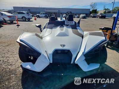 Piąte zdjęcie samochodu w środku: 2019 POLARIS SLINGSHOT VIN:57XAASFA8K8136207 - miniatura