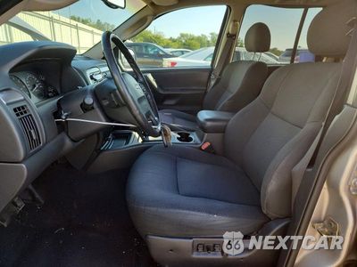 Zdjęcie 7 z 12 samochodu: 2002 JEEP GRAND CHEROKEE LAREDO VIN:1J4GW48S92C139419 - miniatura