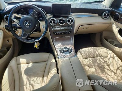 Zdjęcie 8 z 13 samochodu: 2019 MERCEDES-BENZ GLC 300 4MATIC VIN:WDC0G4KB4KV192542 - miniatura