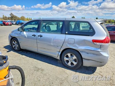 Drugie zdjęcie samochodu z przodu: 2014 TOYOTA SIENNA L 7-PASSENGER VIN:5TDZK3DC5ES464249 - miniatura