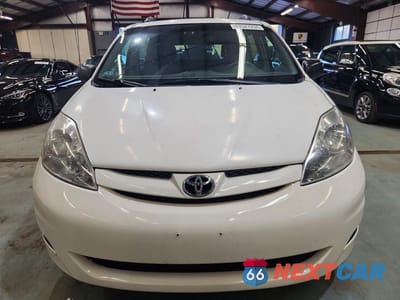 Piąte zdjęcie samochodu w środku: 2008 TOYOTA SIENNA LE 8-PASSENGER VIN:5TDZK23C78S174823 - miniatura