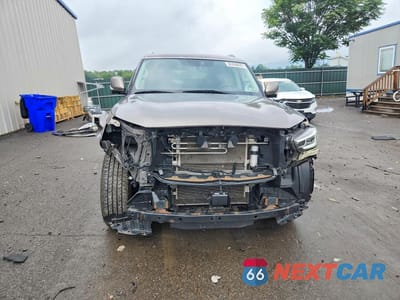 Piąte zdjęcie samochodu w środku: 2019 INFINITI QX80 LUXE VIN:JN8AZ2NE0K9234488 - miniatura