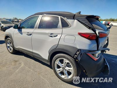 Drugie zdjęcie samochodu z przodu: 2023 HYUNDAI KONA SEL VIN:KM8K6CAB4PU983952 - miniatura