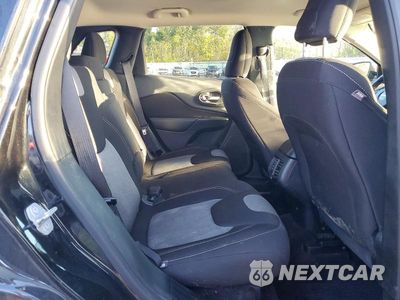 Zdjęcie 11 z 13 samochodu: 2016 JEEP CHEROKEE SPORT VIN:1C4PJMAS3GW215737 - miniatura