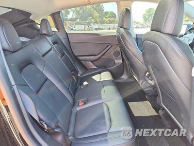 Zdjęcie 11 z 13 samochodu: 2021 TESLA MODEL Y VIN:5YJYGDEE3MF180236 - miniatura