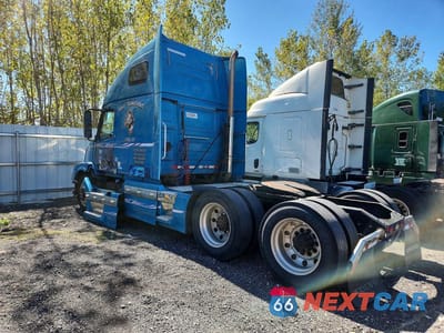 Drugie zdjęcie samochodu z przodu: 2017 VOLVO VNL SEMI TRUCK VIN:4V4NC9TJ6HN986207 - miniatura