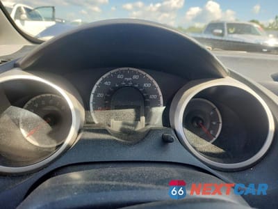 Zdjęcie 9 z 13 samochodu: 2010 HONDA FIT SPORT VIN:JHMGE8H42AC009612 - miniatura