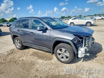 Czwarte zdjęcie samochodu z boku: 2025 TOYOTA RAV4 XLE VIN:2T3W1RFVXSW437842 - miniatura