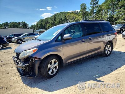 2016 TOYOTA SIENNA LE 5TDKK3DCXGS736492 - główne zdjęcie licytacji z USA - miniatura