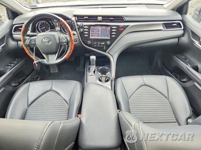 Zdjęcie 8 z 12 samochodu: 2018 TOYOTA CAMRY SE VIN:4T1B11HK3JU035722 - miniatura